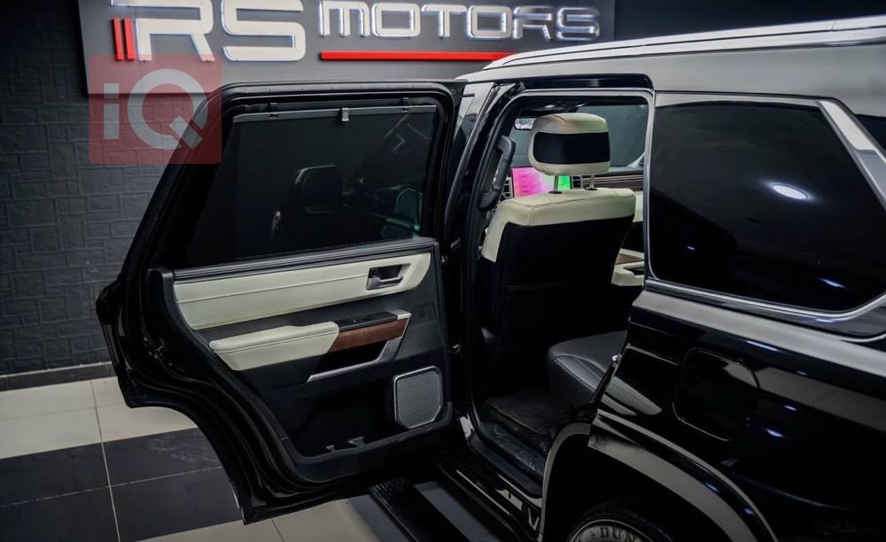 تويوتا سيكويا